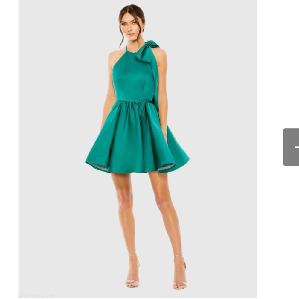 MAC DUGGAL Green High Neck Bow Detail Mini Dress